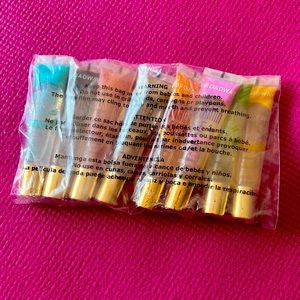 Lip gloss 8 pieces by Kiss Cosmetics